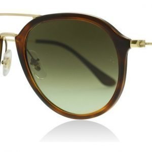 Ray-Ban RB4253 820/A6 Havanna-kulta Aurinkolasit